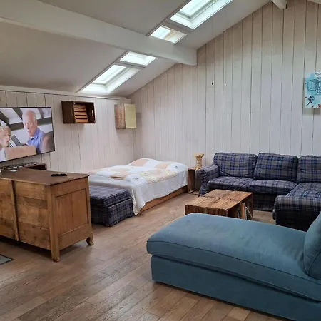 Comfortable In With Garden Semesterbostad *